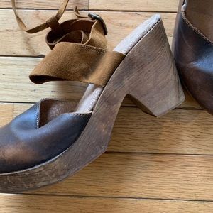 Free people suede/leather clog